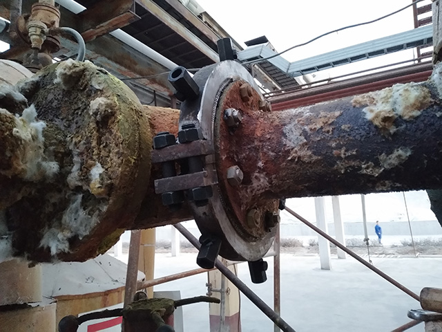 ���m������©